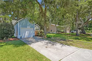 4 E Deerwood Rd, Savannah, GA 31410 - Photo 2