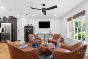 9 Drake Dr, Savannah, GA 31406 - Photo 4