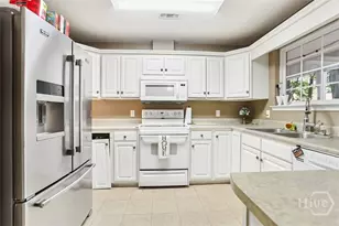 306 Wild Heron Rd, Savannah, GA 31419 - Photo 10
