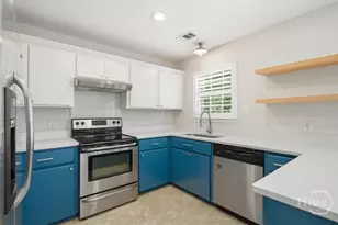 535 Pointe S Dr, Savannah, GA 31410 - Photo 8