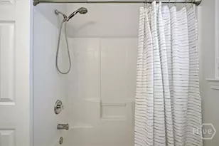 535 Pointe S Dr, Savannah, GA 31410 - Photo 14