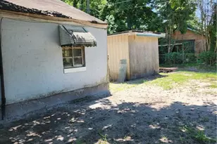 1001 Bowden St, Savannah, GA 31415 - Photo 8