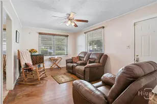 2221 E 57th St, Savannah, GA 31404 - Photo 8