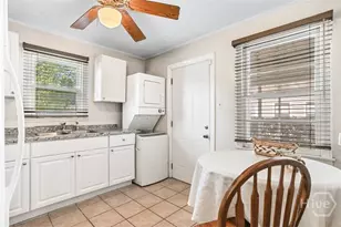2221 E 57th St, Savannah, GA 31404 - Photo 10