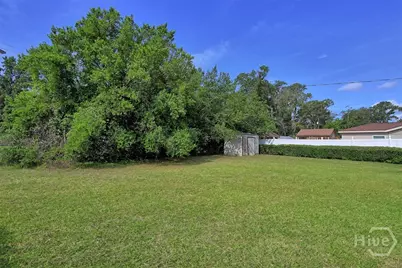 2221 E 57th Street, Savannah, GA 31404 - Photo 26