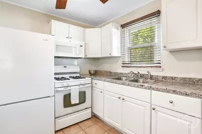 2221 E 57th Street, Savannah, GA 31404 - Photo 12
