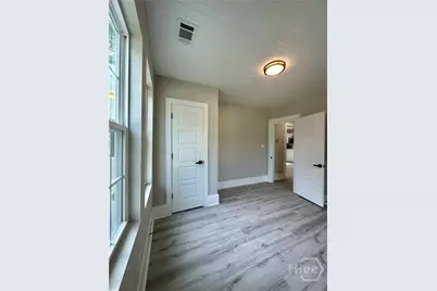 816 W 52nd Street, Savannah, GA 31405 - Photo 6