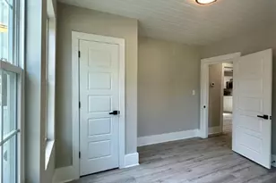 816 W 52nd St, Savannah, GA 31405 - Photo 6