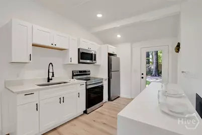 200 Kinzie Avenue, Savannah, GA 31404 - Photo 30