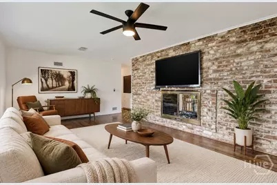 200 Kinzie Avenue, Savannah, GA 31404 - Photo 2