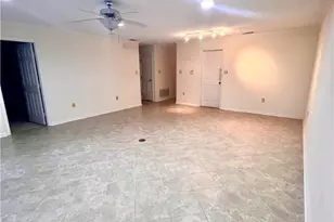300 Hampton St, Savannah, GA 31405 - Photo 6