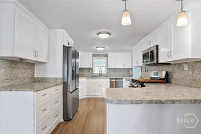 719 E 1st Street, Midway, GA 31320 - Photo 10