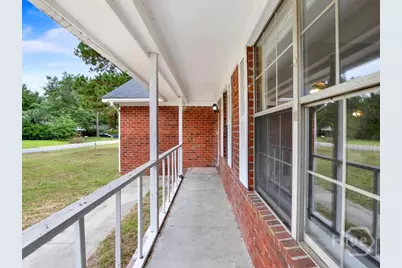 189 W Kenny Drive, Hinesville, GA 31313 - Photo 4