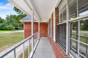 189 W Kenny Dr, Hinesville, GA 31313 - Photo 4