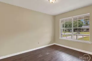 189 W Kenny Dr, Hinesville, GA 31313 - Photo 14