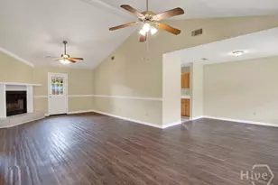 189 W Kenny Dr, Hinesville, GA 31313 - Photo 6