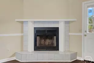 189 W Kenny Dr, Hinesville, GA 31313 - Photo 12