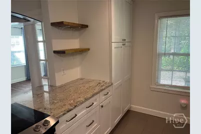 21 E 61st Street, Savannah, GA 31405 - Photo 8