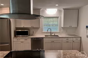 21 E 61st St, Savannah, GA 31405 - Photo 6