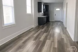 414 W 36th St, Savannah, GA 31401 - Photo 2