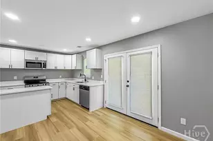 103 Kingman Ave, Savannah, GA 31408 - Photo 10