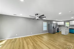 103 Kingman Ave, Savannah, GA 31408 - Photo 2