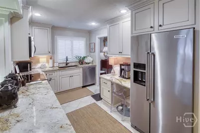 6808 Laroche Avenue #4, Savannah, GA 31406 - Photo 10