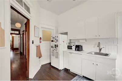 114 W Waldburg Street, Savannah, GA 31401 - Photo 14