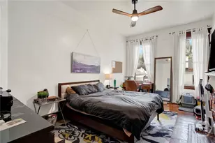 114 W Waldburg St, Savannah, GA 31401 - Photo 22