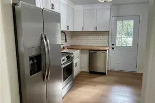1217 E 60th St, Savannah, GA 31404 - Photo 4
