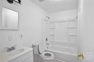 1220 E Victory Dr, Savannah, GA 31404 - Photo 6