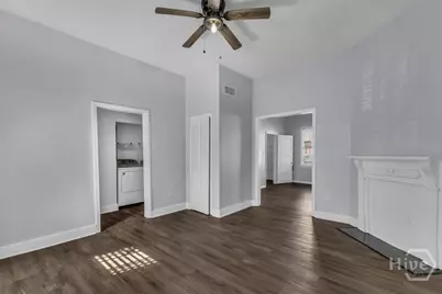 444 Price Street, Savannah, GA 31401 - Photo 12