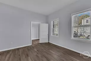 444 Price St, Savannah, GA 31401 - Photo 10