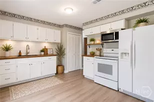 4 Lucian Cir, Savannah, GA 31406 - Photo 8