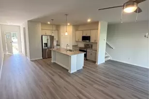 203 Pinebury Dr, Pooler, GA 31322 - Photo 4