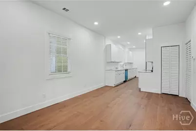 708 W 36th Street, Savannah, GA 31415 - Photo 8