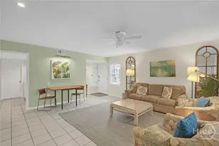 231 Houston St, Savannah, GA 31401 - Photo 52