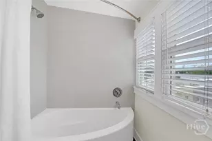 231 Houston St, Savannah, GA 31401 - Photo 42