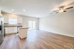169 Heirloom Rd, Hinesville, GA 31313 - Photo 2