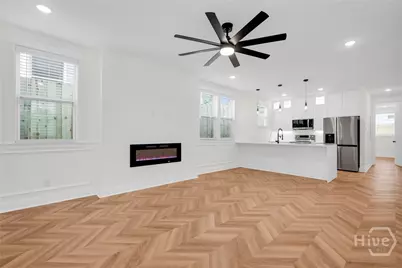 904 E 33rd Street, Savannah, GA 31401 - Photo 18