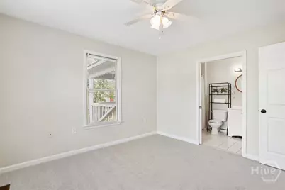 912 E 37th Street, Savannah, GA 31401 - Photo 10