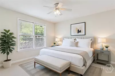 912 E 37th Street, Savannah, GA 31401 - Photo 8