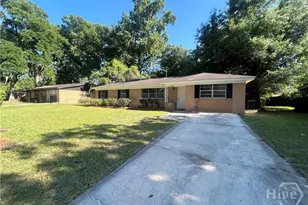 413 Barnhill Dr, Savannah, GA 31406 - Photo 2