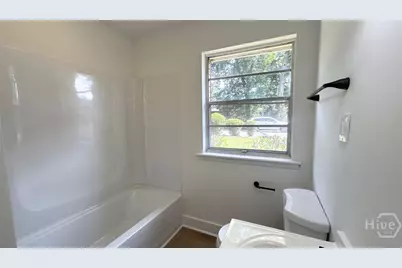 413 Barnhill Drive, Savannah, GA 31406 - Photo 6