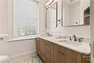 17 W Park Ave, Savannah, GA 31401 - Photo 38