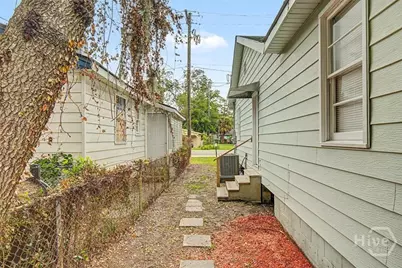 2109 Delesseps Avenue, Savannah, GA 31404 - Photo 20