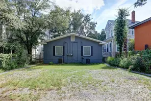 732 E Henry St, Savannah, GA 31401 - Photo 12