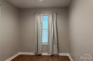 1410 New Castle St, Savannah, GA 31415 - Photo 10