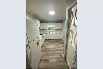 1226 E 38th Street, Savannah, GA 31404 - Photo 2