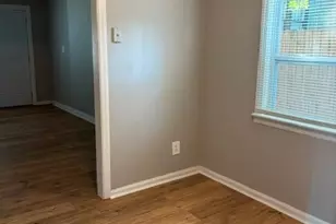 1226 E 38th St, Savannah, GA 31404 - Photo 8